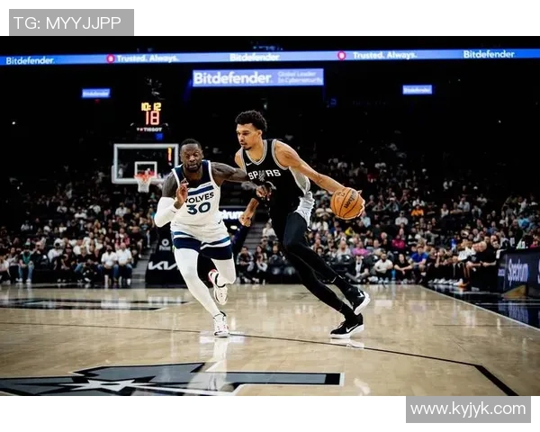 2018年11月森林狼对阵马刺的精彩对决回顾与赛后分析